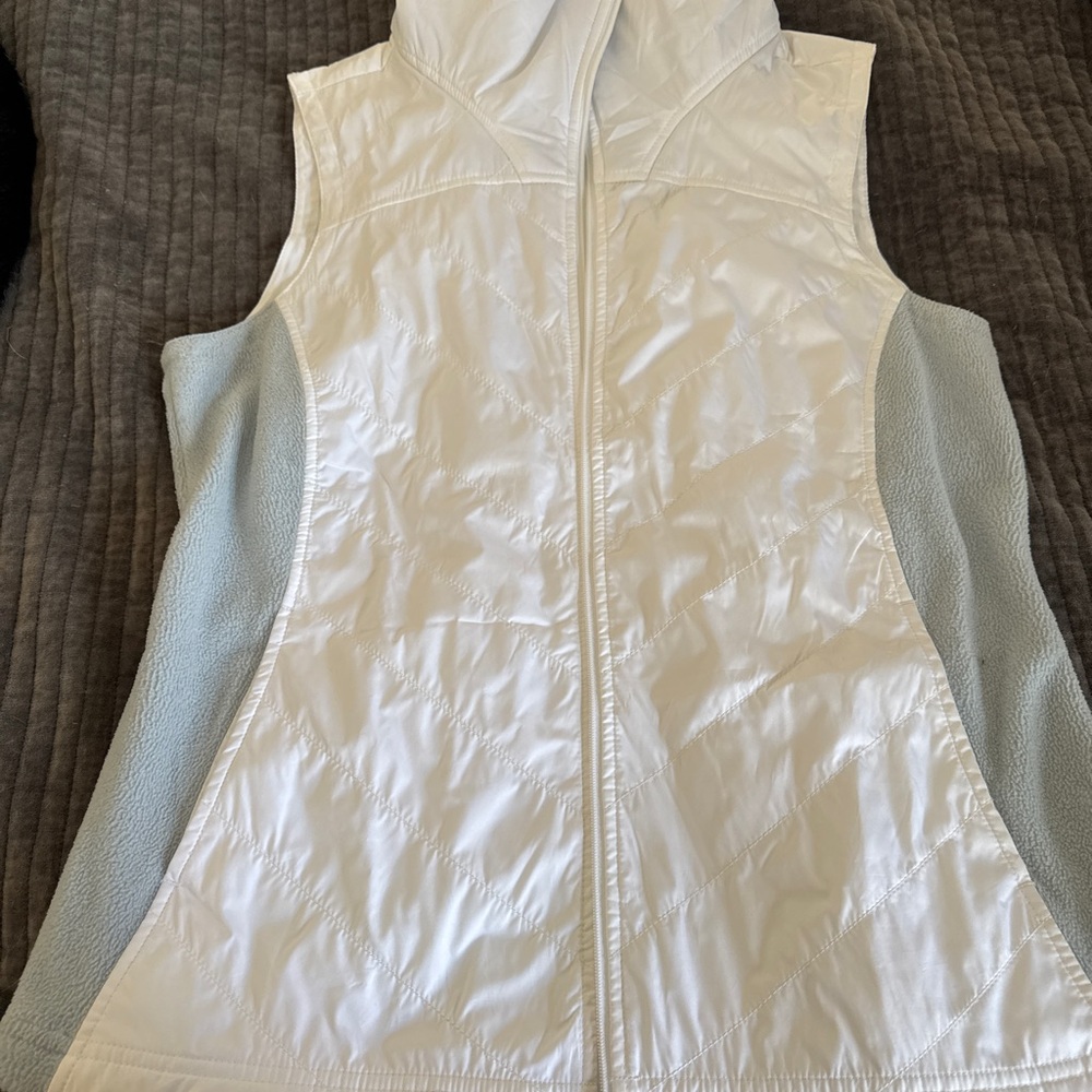 Columbia Light Blue and White Fleece Vest
